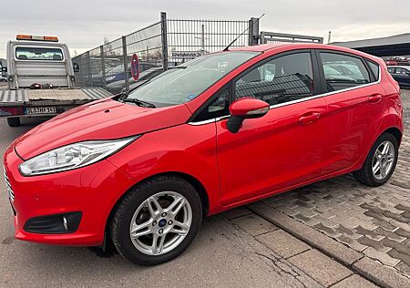 Ford Fiesta Titanium Klimaautomatik UNTEN LESEN!!!!