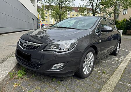 Opel Astra 2.0 CDTI Cosmo Automatik Cosmo
