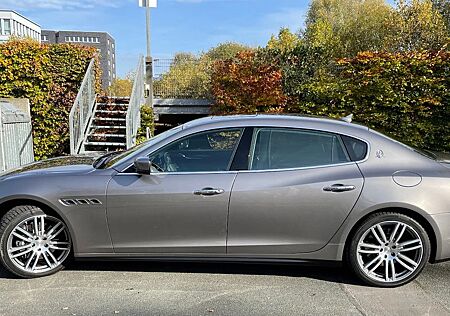 Maserati Quattroporte 3.0 V6 Diesel Automatik -