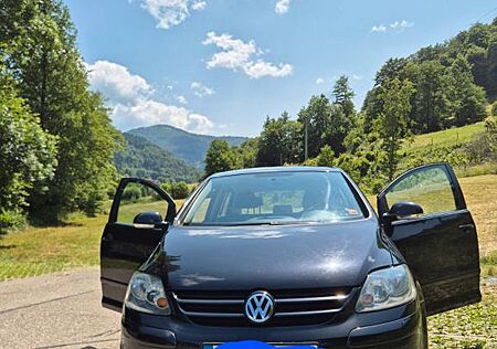 VW Golf Plus Volkswagen - Service & Bremsbeläge hinten NEU