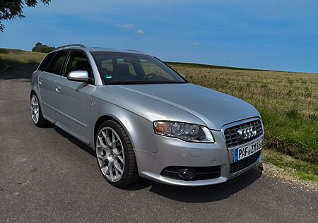 Audi S4 B7 4.2 quattro - TÜV Neu - BN-Pipes