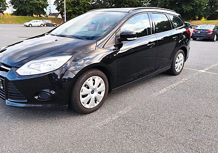 Ford Focus 1,0 EcoBoost 74kW Ambiente Turnier Amb...