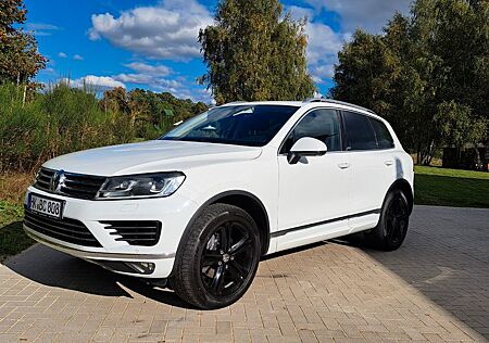 VW Touareg Volkswagen 3.0 V6 TDI SCR Tiptronic Executive E...