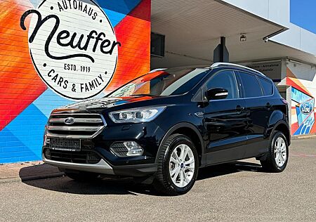 Ford Kuga Titanium/4x4/Automatik/Bi-Xenon/AHK abnehmb