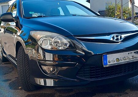 Hyundai i30 gebraucht kaufen Hyundai i30 1.4 Comfort