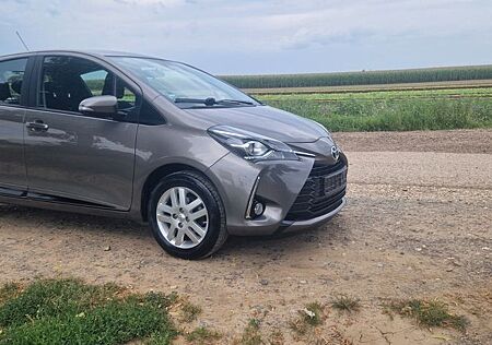 Toyota Yaris 1,0-l-VVT-i -