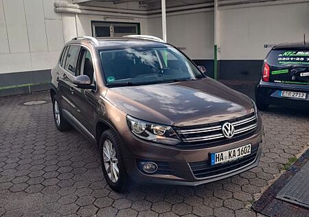 VW Tiguan Volkswagen 1.4 TSI BlueMotion Tech Sport & Style...