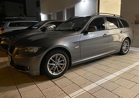 BMW 320i Touring E91 TÜV neu Silber Metallic
