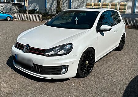VW Golf Volkswagen 2.0 TSI GTI Adidas