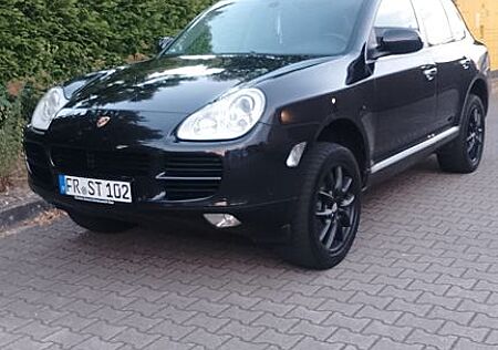 Porsche Cayenne 3,2 v6
