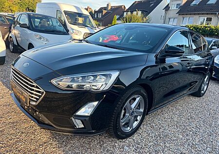 Ford Focus Lim. Cool & Connect /TÜV NEU/2HD/NAVI/LED/