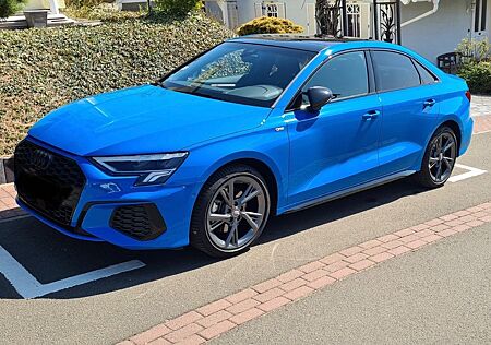 Audi A3 35 TFSI S tronic S line Limousine turboblau