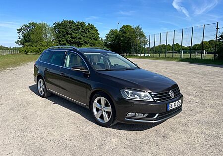 VW Passat Variant Volkswagen 2.0 TDI DSG 4M 125kW Highline...