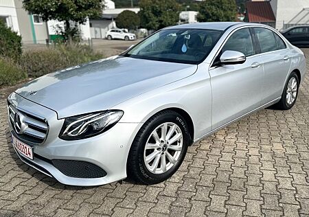 Mercedes-Benz E 220 d W213 Avantgarde LED Navi Kamera