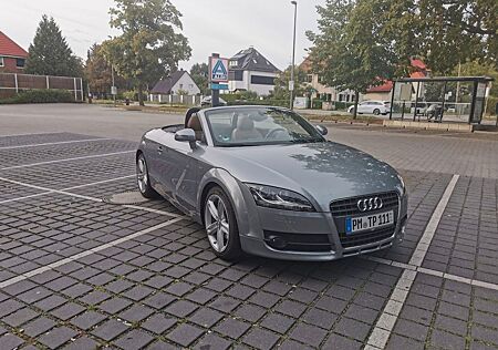 Audi TT Roadster 2.0 TFSI-sehr guter Zustand, TÜV neu