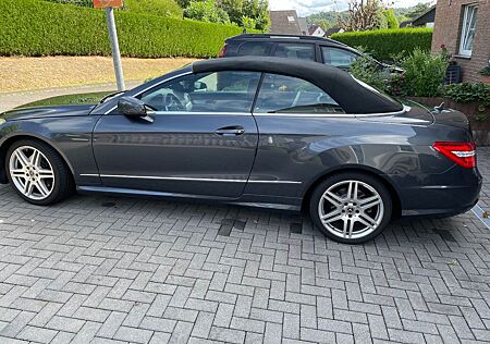 Mercedes-Benz E 200 Cabriolet CGI AMG-Line