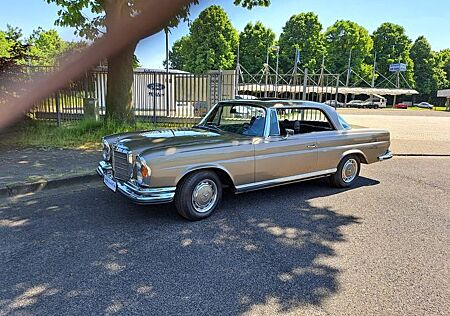 Mercedes-Benz 280 SE 3,5 Coupe Vollrestauriert