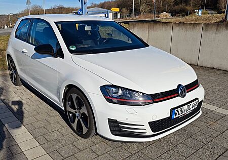VW Golf Volkswagen 2.0 TSI DSG BMT GTI GTI