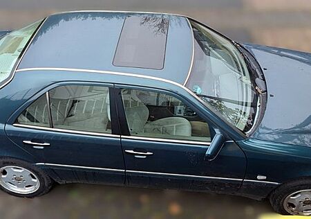 Mercedes-Benz C 200 ELEGANCE Elegance