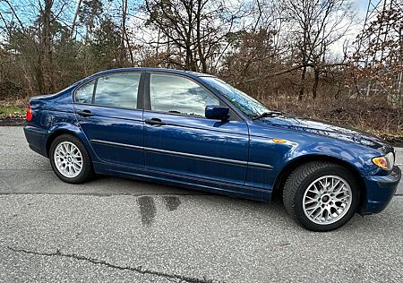 BMW 318i -