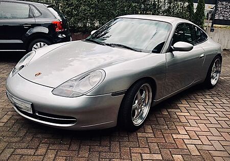 Porsche 996 Carrera 4 Coupé Carrera - TOP Zustand !