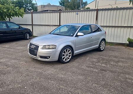 Audi A3 2.0 TDI (DPF) S-Line Klima 6-Gang Alu