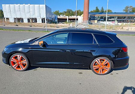 Seat Leon ST CUPRA 280 DSG Acc Pan Shzg 8fach DAB Snd