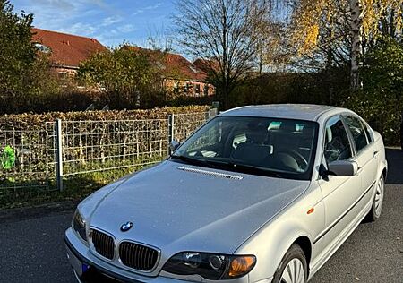 BMW 320i -Automatik, PDC