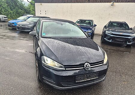 VW Golf Volkswagen VII Lim. -XENON-5.TÜRIG-SHZ-PDC-EURO6