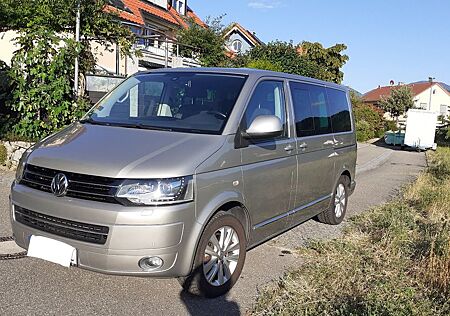 VW T5 Multivan Volkswagen Highline, AHK, Benziner