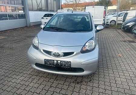Toyota Aygo (X) Aygo (X) 1,0 Black