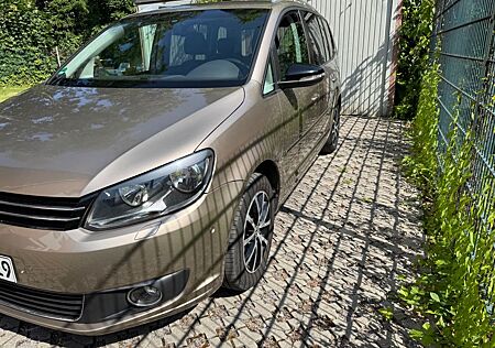 VW Touran Volkswagen 1.6 TDI DSG Style Zahnriemen Neu