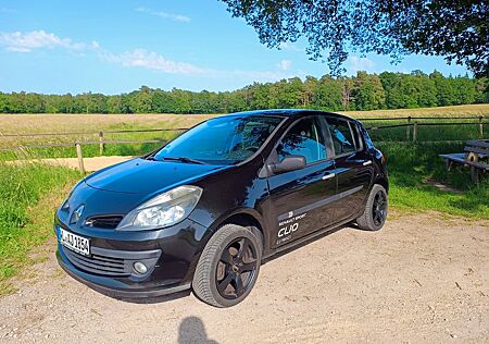 Renault Clio Dynamique 1.2 Standheizung!Ganzjahresreifen