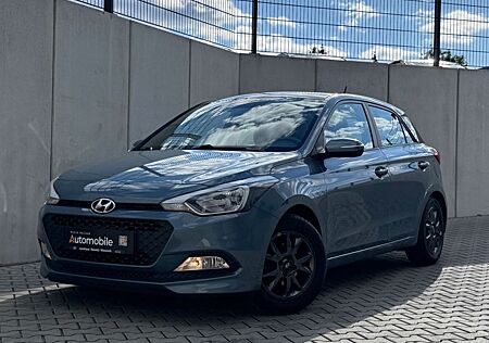 Hyundai i20 YES!/Bluetooth/Lenkradhzg/SHZ/PDC/SR+WR