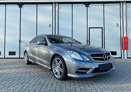 Mercedes-Benz E 250 Coupé CDI -AMG Paket- Scheckheft-