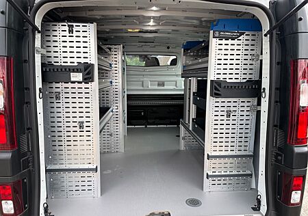Renault Trafic 3,0t Sortimo Regale modifiziert Modell
