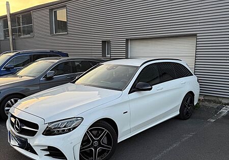Mercedes-Benz C 300 e T AMG Line | 320 PS | Memory | Garantie