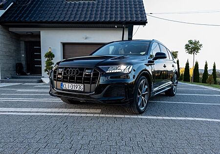 Audi SQ7 TFSI quattro tiptronic -