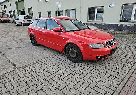 Audi A4 Avant 2.5 TDI quattro