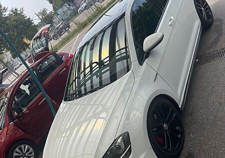 VW Golf Volkswagen 2.0 TDI DSG BMT GTD GTD
