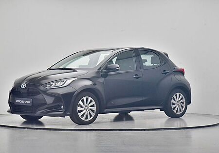 Toyota Yaris 1.5 Hybrid Active Technology LED+16"+SMART