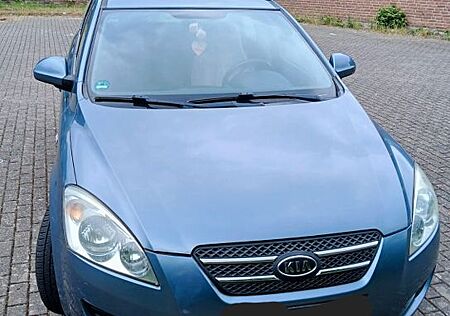 Kia Cee'd gebraucht kaufen Kia Cee'd / Ceed Sporty Wagon 1.6 CRDi 115PS bj 200