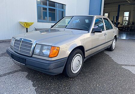 Mercedes-Benz 250 D / W124 / H-Zulassung