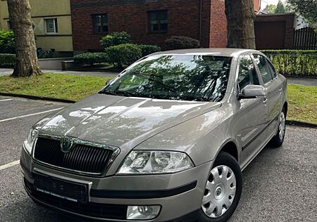 Skoda Octavia 1 Hand Klima AHK PDC Einwandfrei