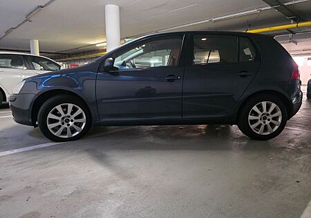 VW Golf Volkswagen V 1.6 102PS KLIMA TÜV