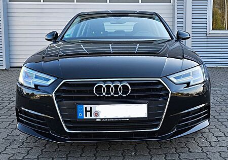 Audi A4 TFSI 190 PS MMIplus LED 18 Zoll Sportfahrwerk