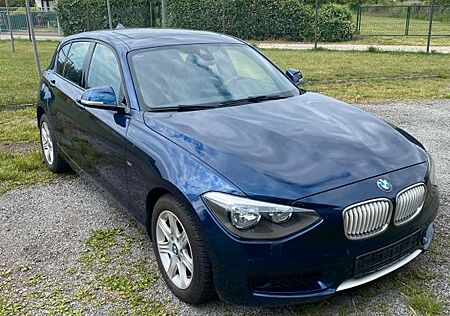 BMW 118i Urban Line TÜV NEU 06/25