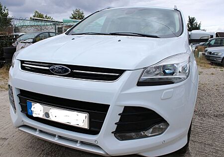 Ford Kuga 2,0TDCI Individual 4x4 120Kw Xenon PDC LED