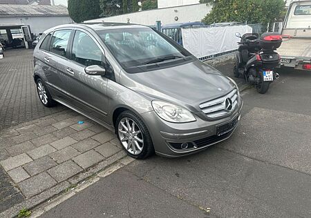 Mercedes-Benz B 200 B -Klasse *TüvNEU*Einparkhilfe*Isofix