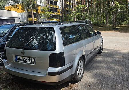 VW Passat Variant Volkswagen 2.0 Auto Comfortline Variant ...
